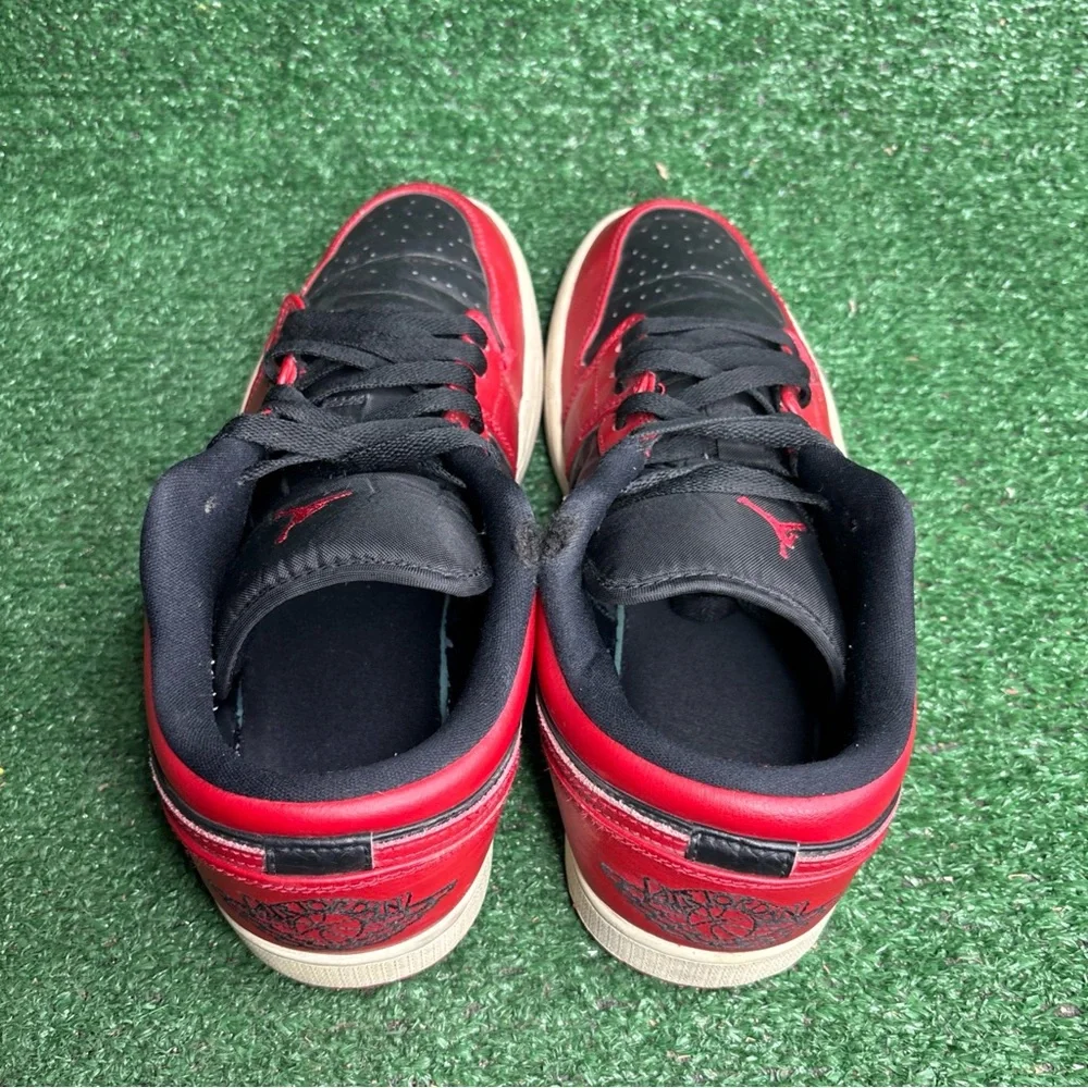 Air Jordan 1 Low Red Black Bred Men's Lifestyle‎ Basketball Sneakers Size 9.5